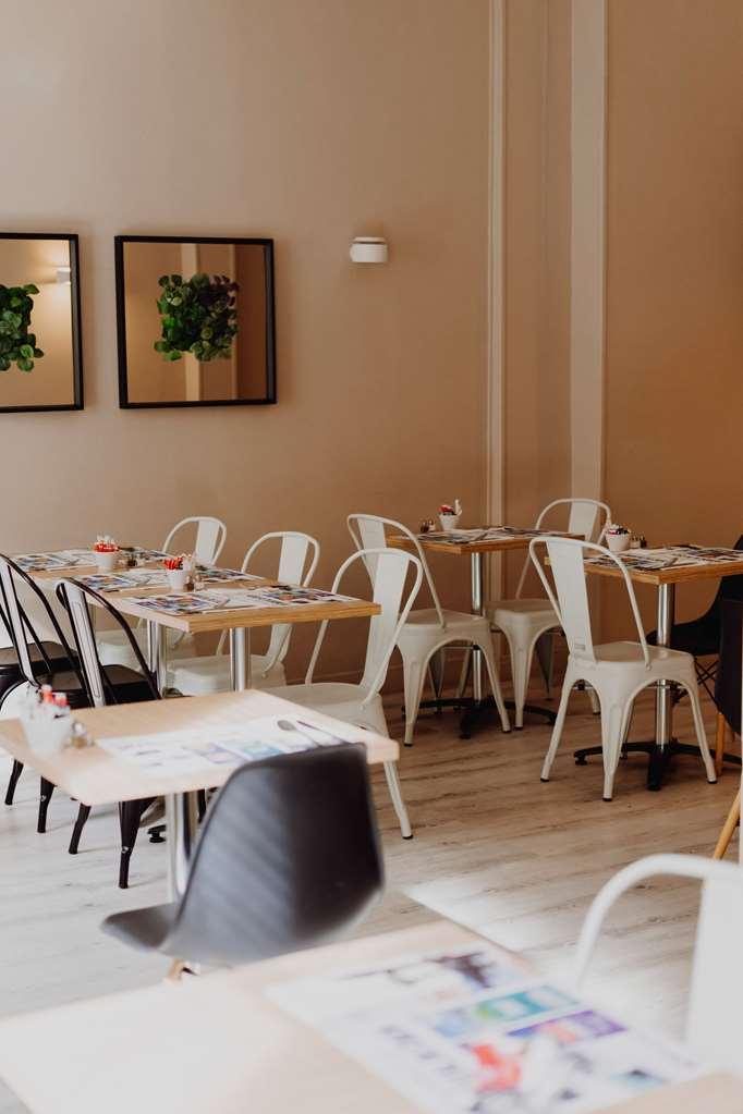L'Hotel Bristol ก็อง ร้านอาหาร รูปภาพ