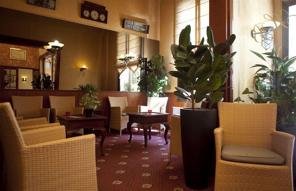 L'Hotel Bristol ก็อง ภายนอก รูปภาพ