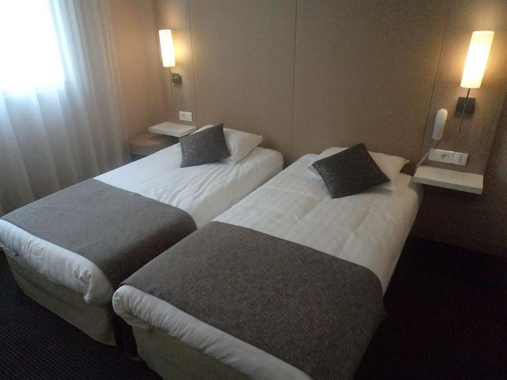 L'Hotel Bristol ก็อง ภายนอก รูปภาพ