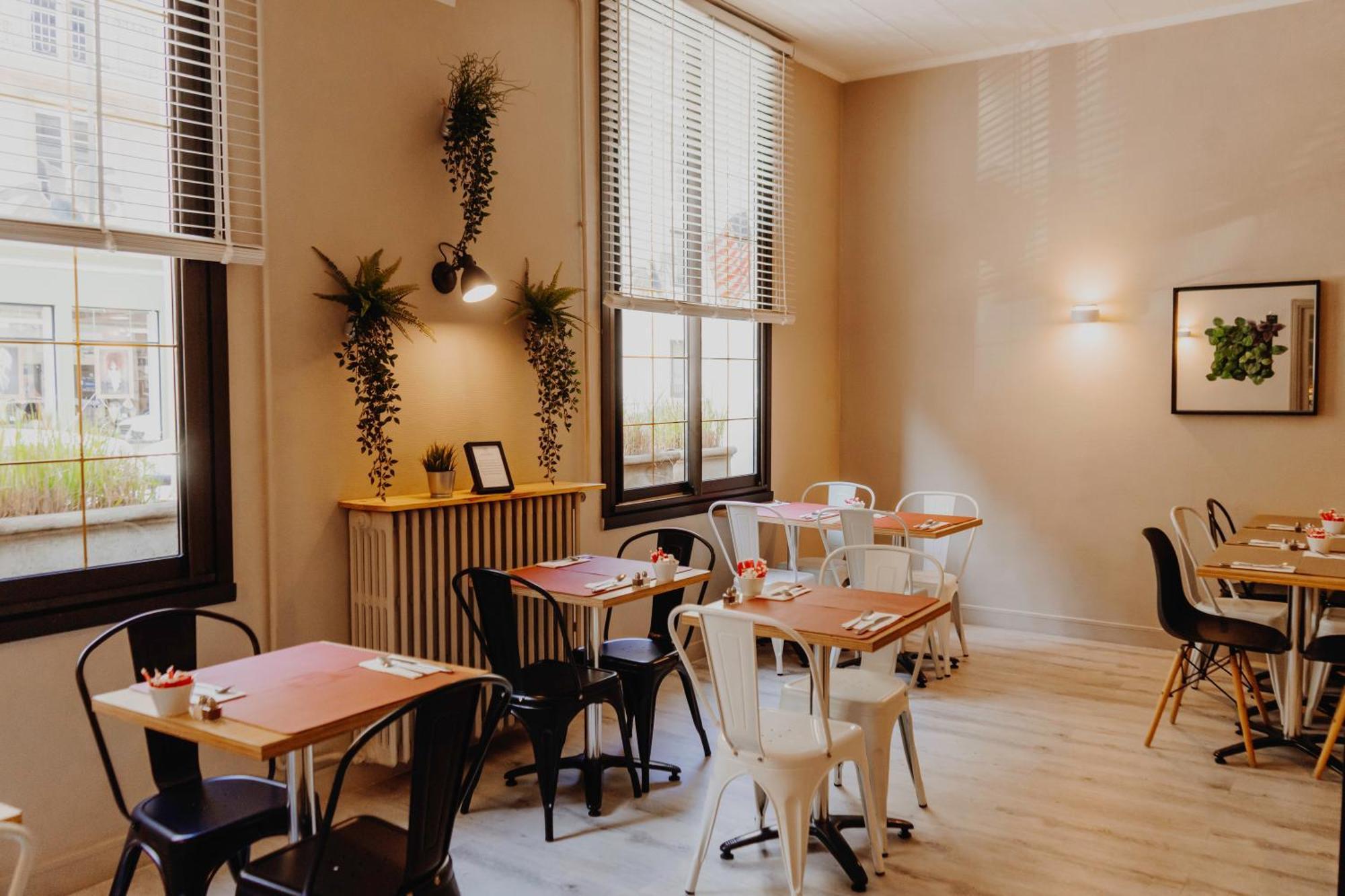 L'Hotel Bristol ก็อง ภายนอก รูปภาพ