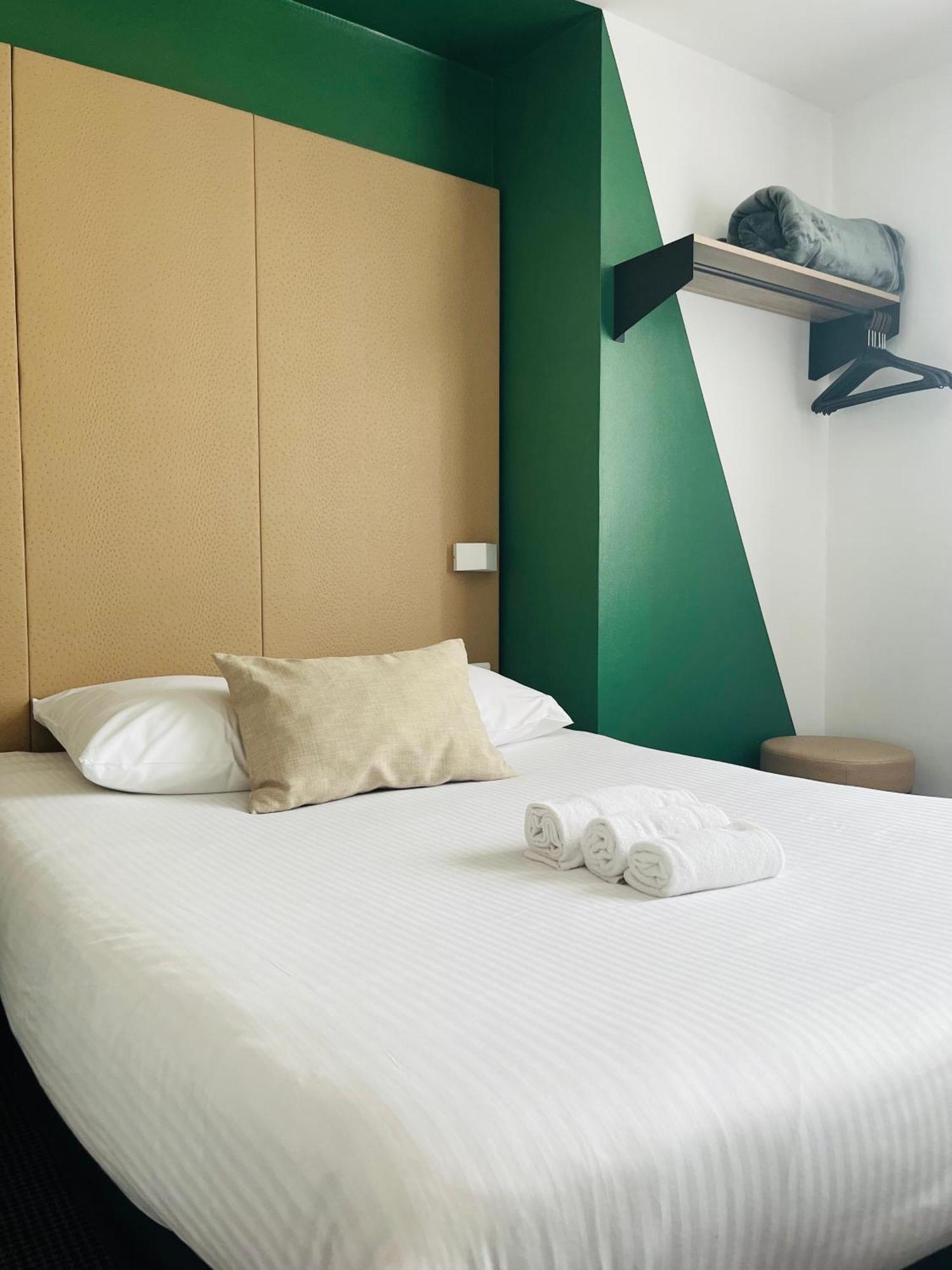L'Hotel Bristol ก็อง ภายนอก รูปภาพ