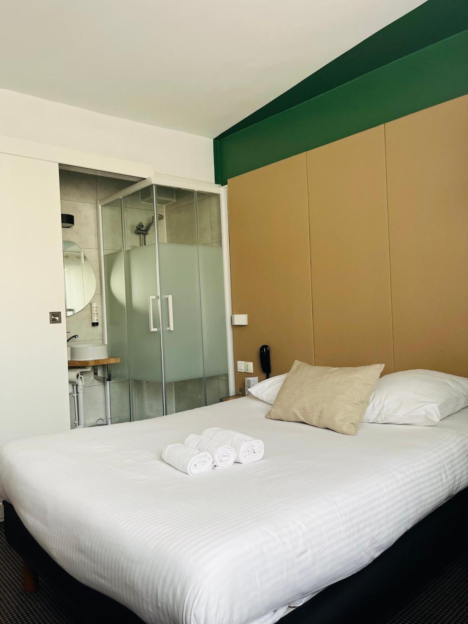 L'Hotel Bristol ก็อง ภายนอก รูปภาพ