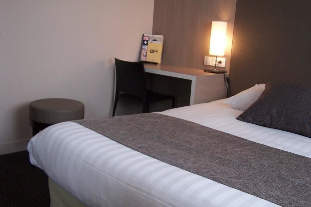 L'Hotel Bristol ก็อง ภายนอก รูปภาพ
