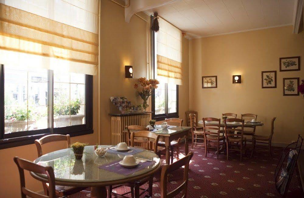 L'Hotel Bristol ก็อง ภายนอก รูปภาพ